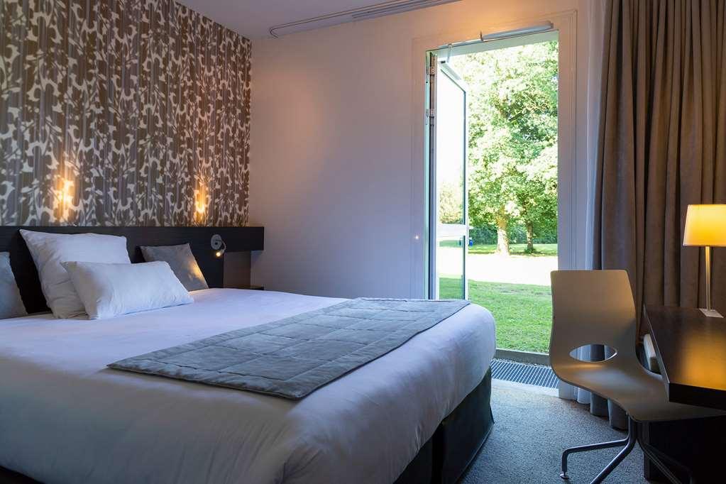 The Originals Boutique Hotel Restaurant Saint James, Montaigu-Vendee Szoba fotó